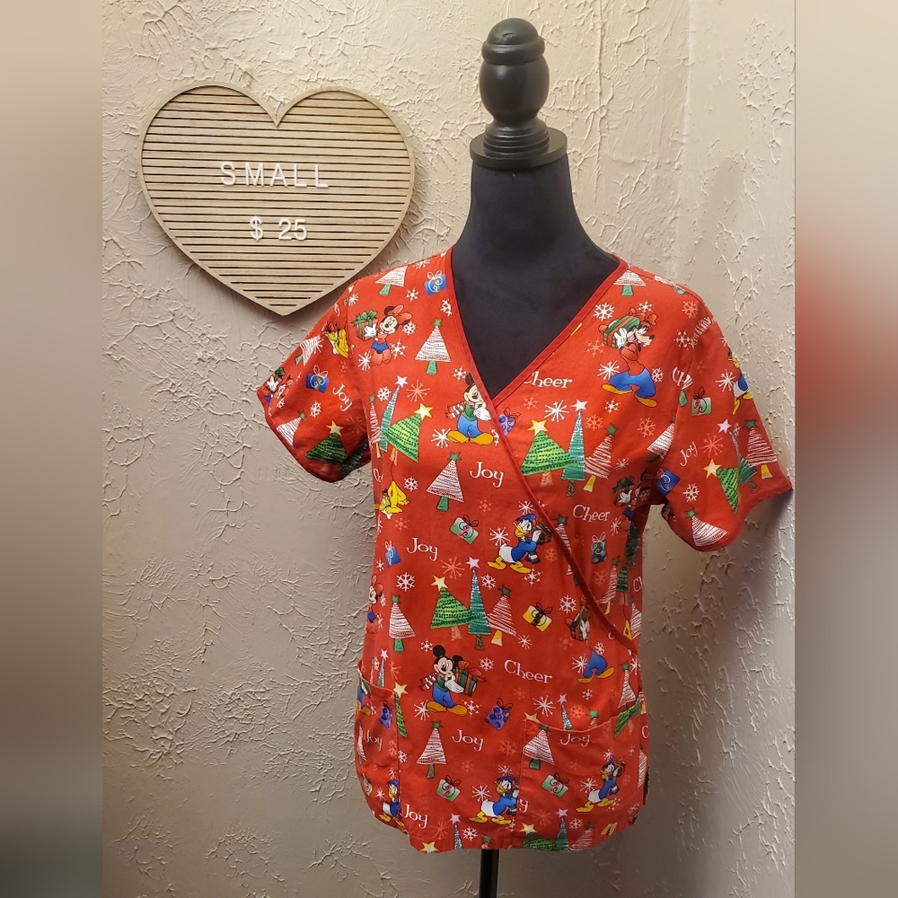 Disney small Holiday scrun top